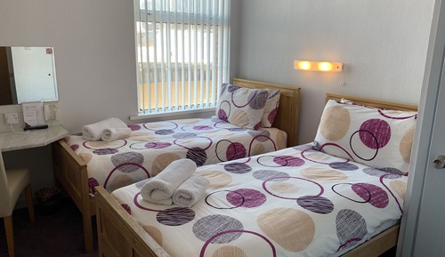 Zweibettzimmer, mit Bad