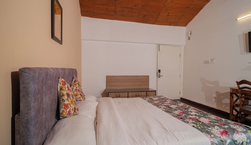 Deluxe No View Rooms