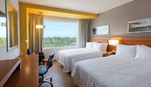 Zimmer, 2 Doppelbetten, Nichtraucher, Kühlschrank