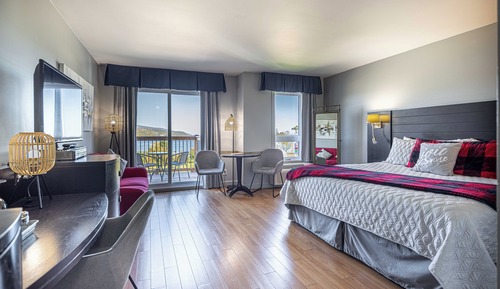 Deluxe-Zimmer, 1 King-Bett, Flussblick