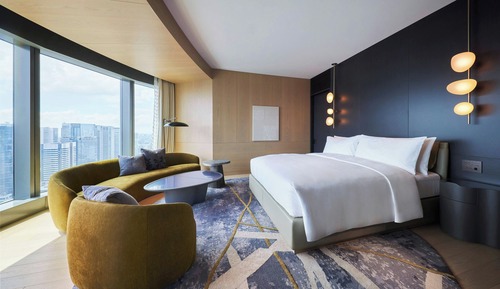 Junior-Suite, 1 King-Bett, Nichtraucher, Stadtblick (Corner)