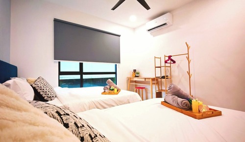 Condo, 3 Bedrooms, Accessible, Balcony