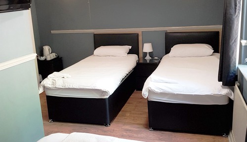 Standard-Dreibettzimmer