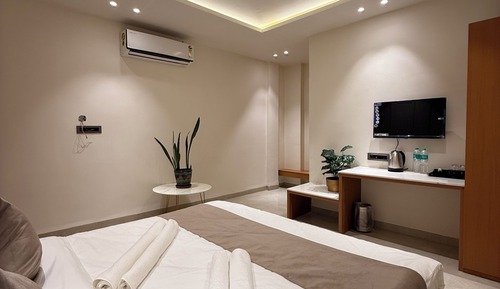 Deluxe Suite