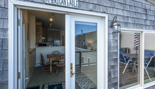 Comfort-Apartment, Balkon, Meerblick (The American Eagle)