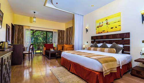 Junior-Suite, Balkon, Gartenblick