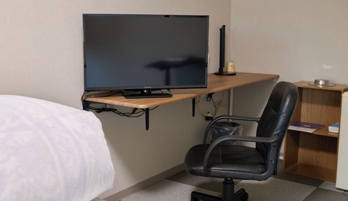 Single Room, Smoking, Shared Bathroom