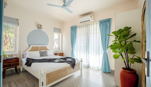 Superior-Apartment, Poolblick