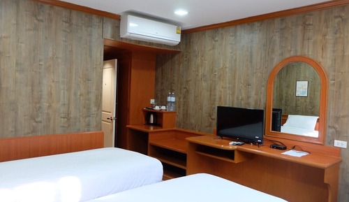 Standard-Doppel- oder -Zweibettzimmer