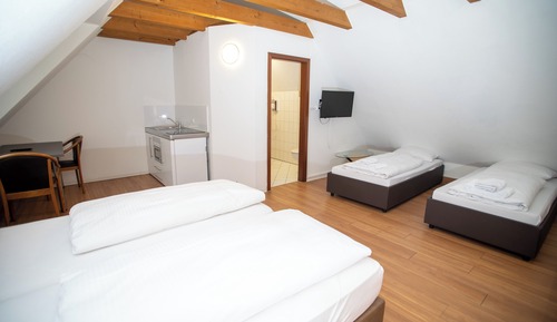Familien-Vierbettzimmer, Blick auf den Innenhof