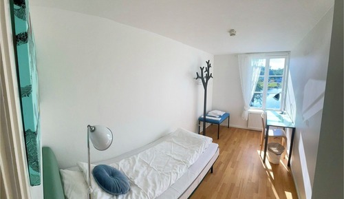 Einzelzimmer, Kanalblick