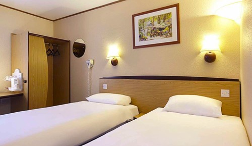 Standard-Zweibettzimmer