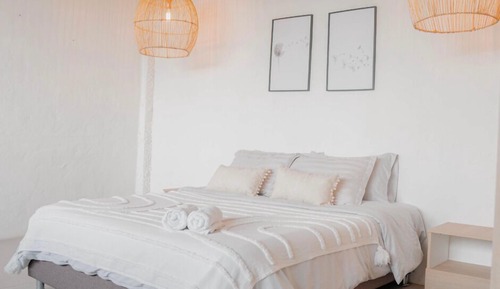 Comfort Room, Mountain View