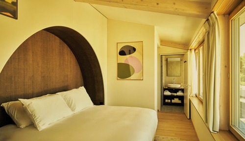 Standard-Doppel- oder -Zweibettzimmer
