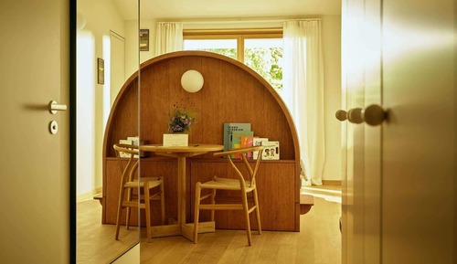 Superior-Doppel- oder -Zweibettzimmer