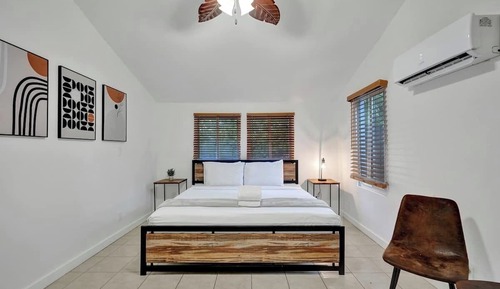 Classic Studio, 1 Queen Bed