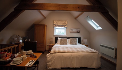 Double Room (Super King Sherwood Suite)