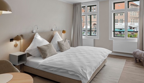 Deluxe Apartment, City View