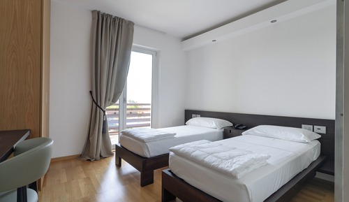 Doppel- oder Zweibettzimmer, Balkon