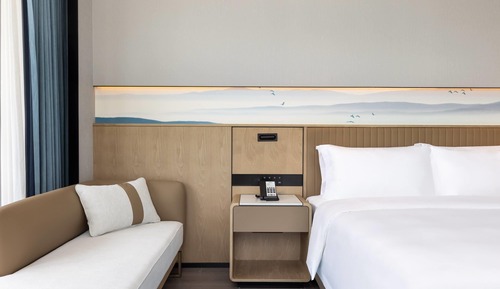 Standardzimmer, 1 King-Bett, Nichtraucher, Flussblick