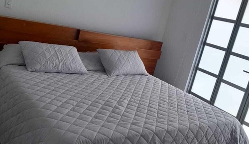 Ferienhütte, Balkon, Gartenblick