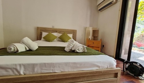 Villa, 5 Schlafzimmer, eigener Pool, Gartenblick