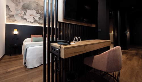 Basic-Doppel- oder -Zweibettzimmer, Stadtblick