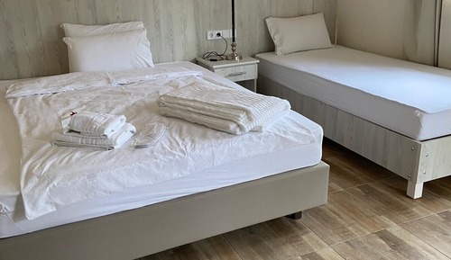 House, 2 Bedrooms, Mountain View