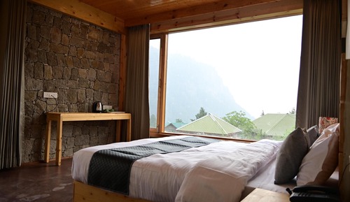 Luxury-Doppelzimmer, Balkon, Hügelblick