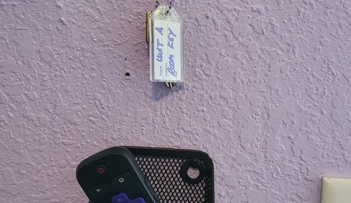 Economy-Studio (Central A)