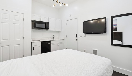 Design-Studiosuite, 1 Doppelbett, Nichtraucher, eigenes Bad