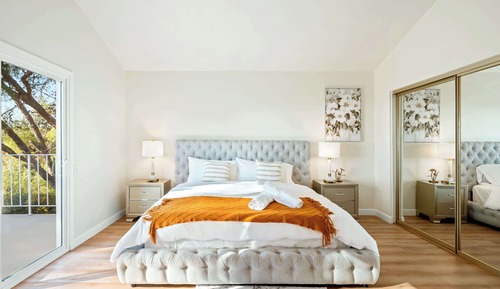 House, Multiple Beds, Patio, Mountain View (10961 North Tustin)