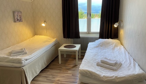 Standard-Doppel- oder -Zweibettzimmer