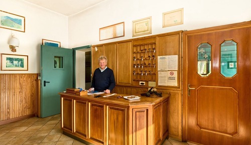 Basic-Doppel- oder -Zweibettzimmer, Bergblick