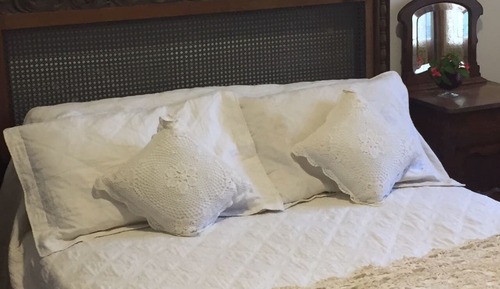 Familien-Doppel- oder -Zweibettzimmer, Gartenblick