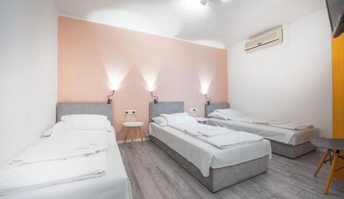 Dreibettzimmer