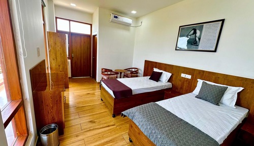 Deluxe-Doppel- oder -Zweibettzimmer, Bergseite