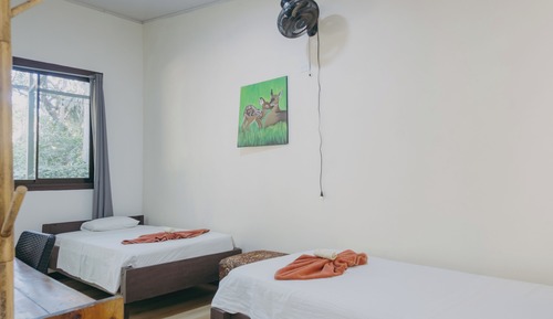 Basic-Zweibettzimmer, Gartenblick
