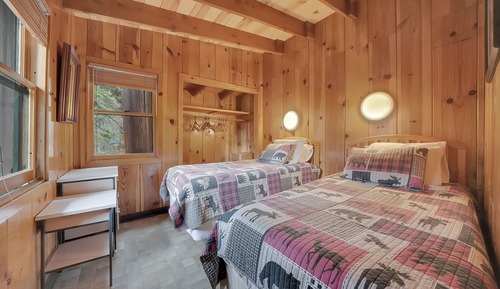 Cabins ( 2 Person ) Non Pet Friendly