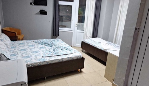 Basic-Zweibettzimmer, Stadtblick