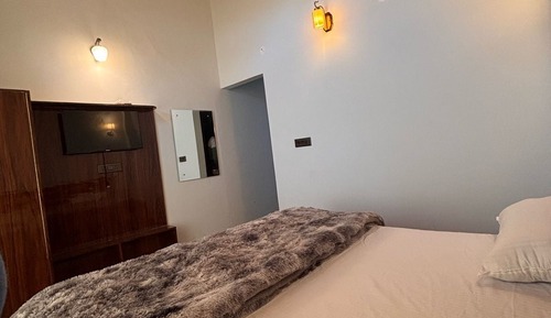 Deluxe-Doppelzimmer, Hügelblick