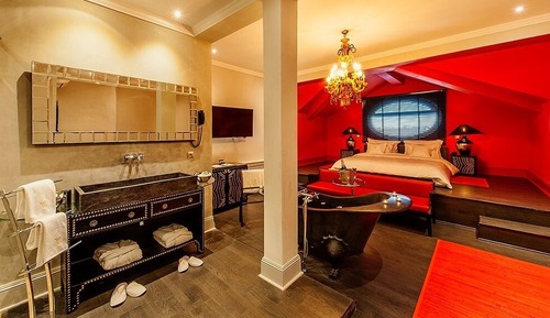 Executive-Suite, Poolblick