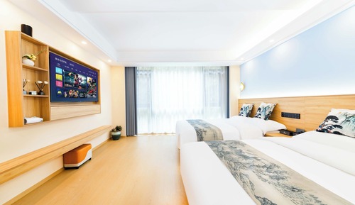 Luxury-Vierbettzimmer, Hügelblick
