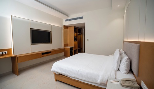 Luxury-Doppelzimmer, Terrasse, Gartenblick