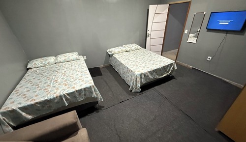 Familien-Doppel- oder -Zweibettzimmer