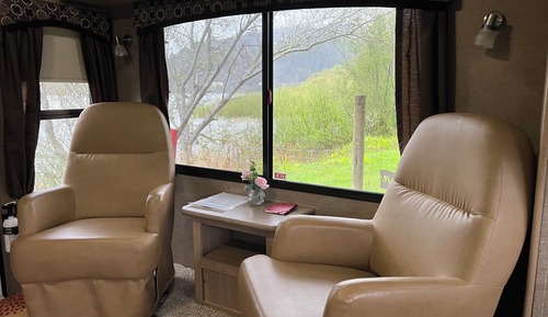 Mobile Unterkunft (Surfside glamping trailer (Site #17))