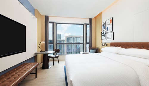 Zimmer, 1 King-Bett, Stadtblick
