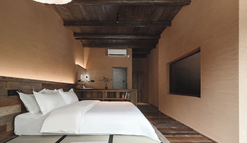 Standard-Doppelzimmer, Bergblick