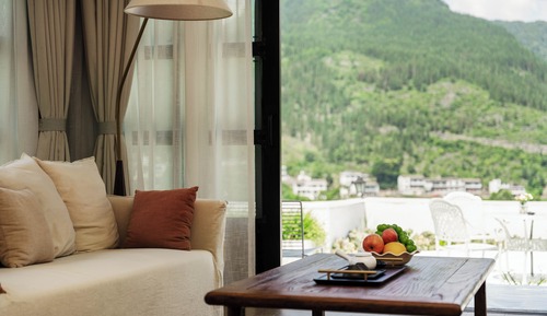 Premier-Suite, Hügelblick