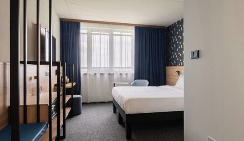 Superior-Zimmer, 1 Doppelbett, Stadtblick